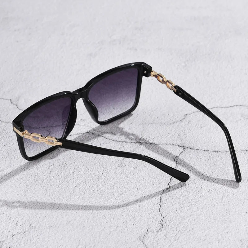 Regina '84 Sunglasses