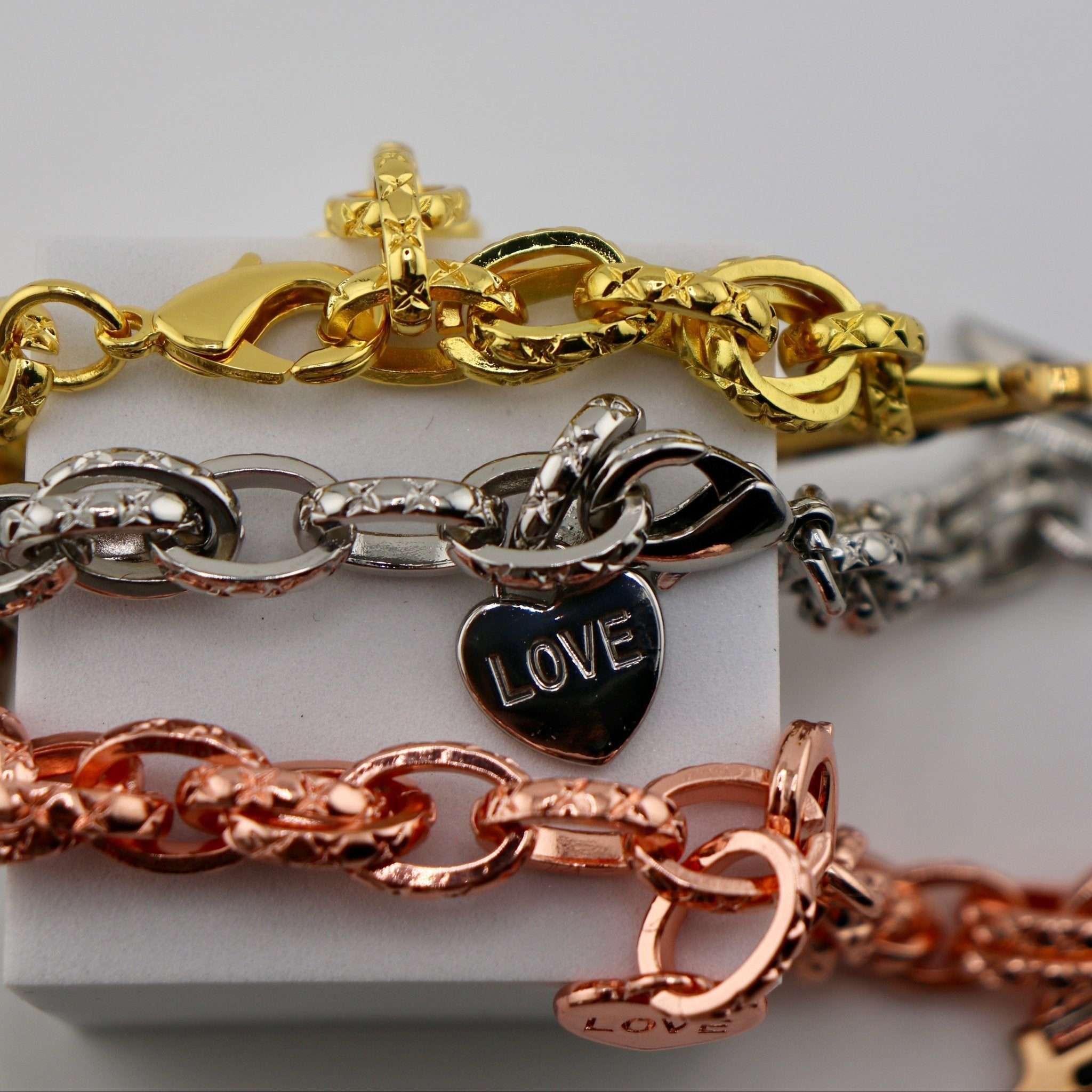 Apple Watch Bracelet, chain and heart, for women, Donatia model