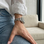 Apple Watch Bracelet with Interwoven Heart Links in Metal, Sparkling Rhinestones, Adjustable Size, Pyrone Model