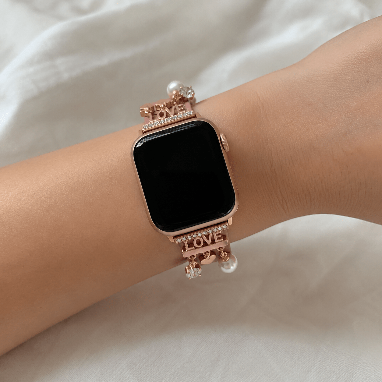 Chic Apple Watch bracelet with sparkling charms for a radiant look, love and hearts, Erdia model