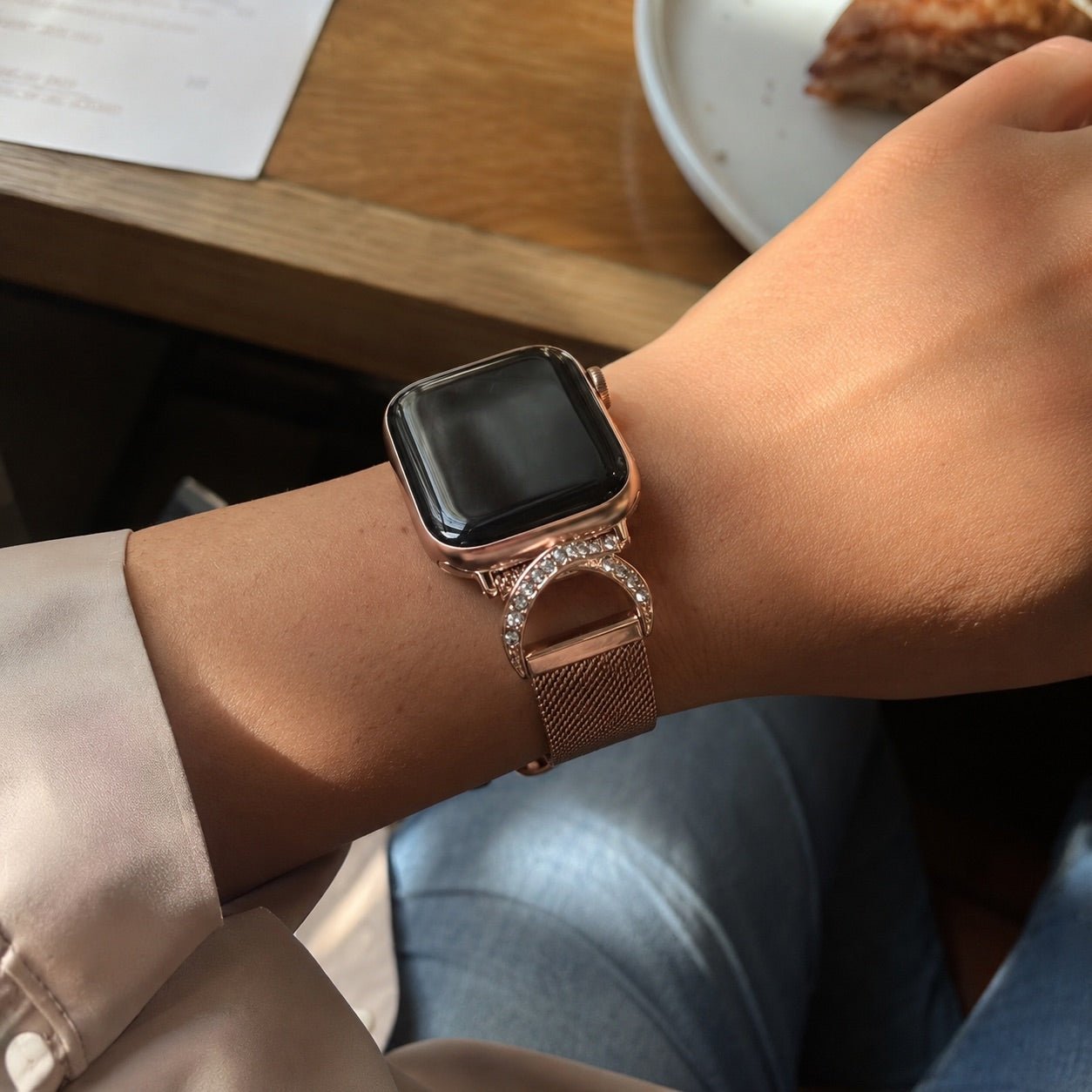 Apple Watch bracelet in stainless steel, adjustable magnetic clasp, elegant mesh with zirconium oxide, Roxie model