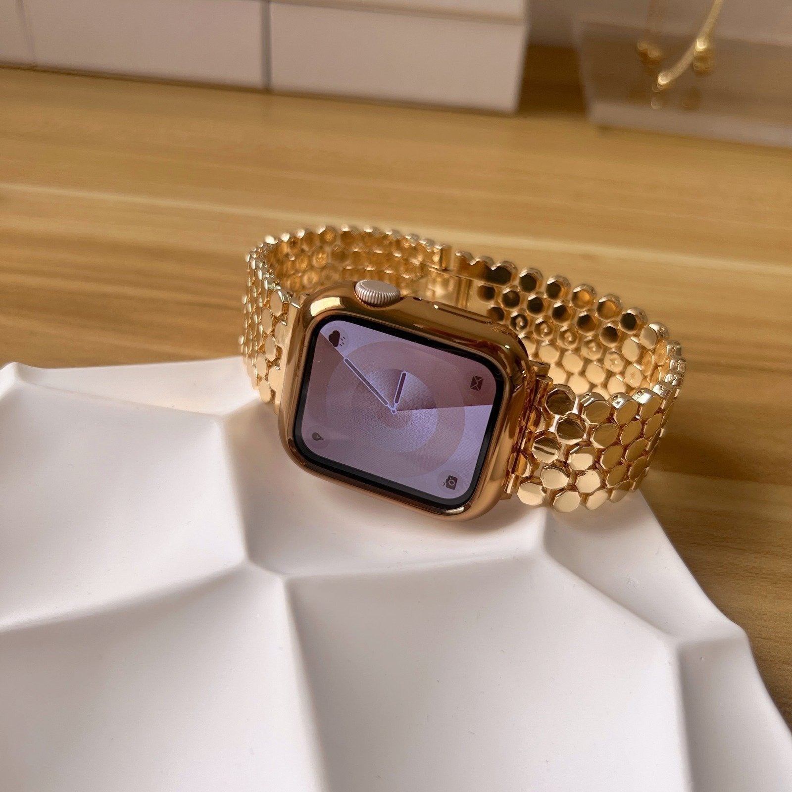 Apple Watch Bracelet with Hexagonal Scale Mesh, Deployant Clasp, Zeldia Model