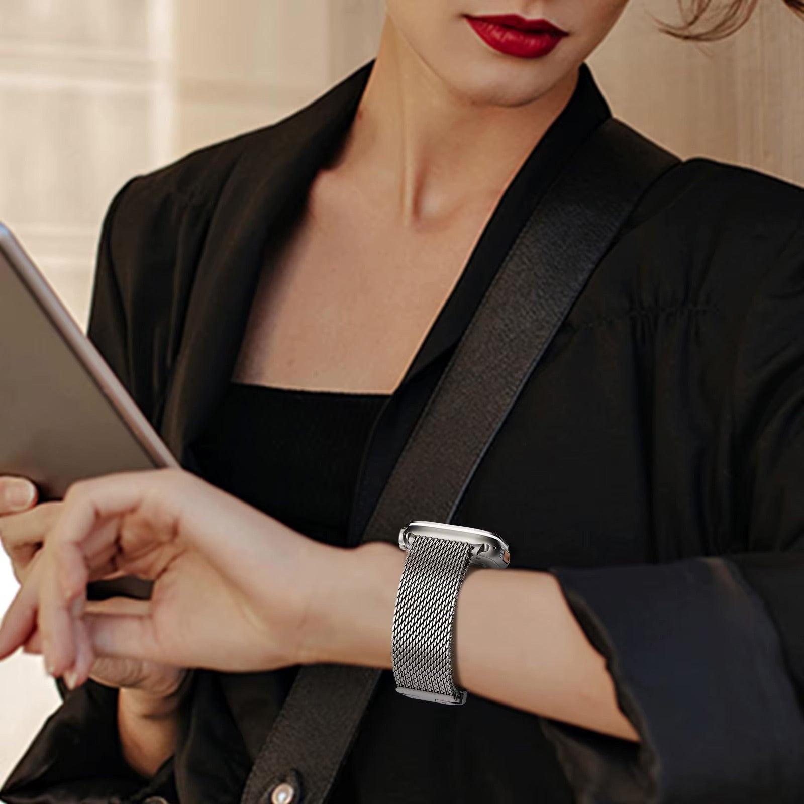 Apple Watch Bracelet in Stainless Steel, Milanese Mesh, Tactical Clasp, Elanko Model