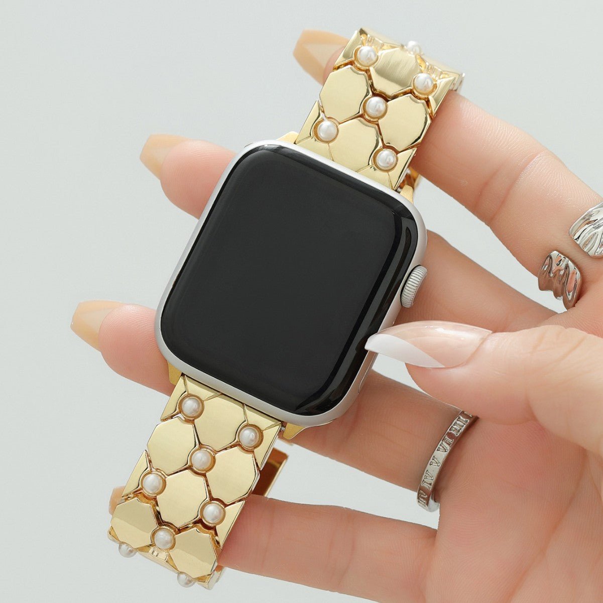 Apple Watch beaded metal bracelet, elegant geometric links, refined polished finish, Pita model