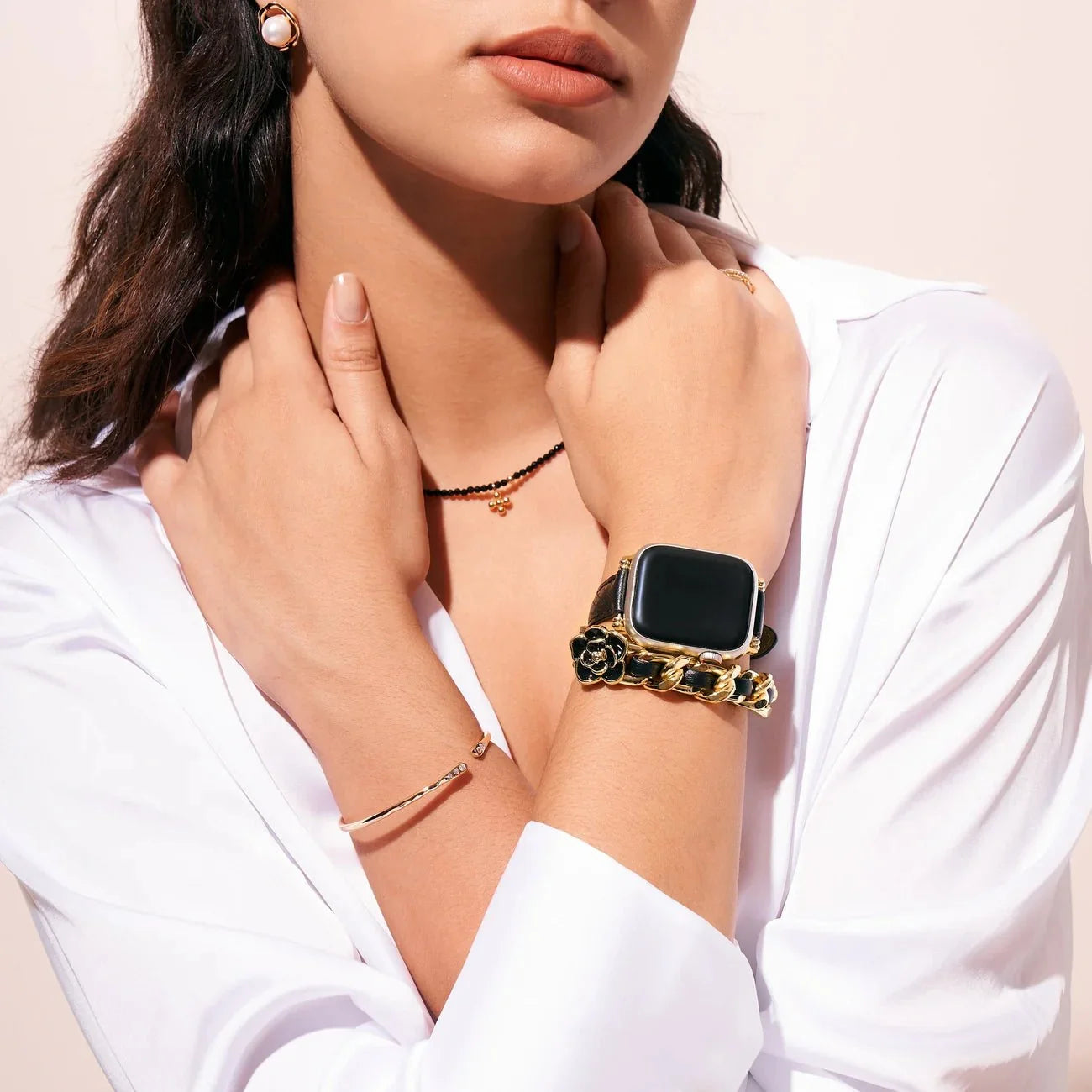 Double Tour Apple Watch Bracelet, Interlaced Chain and Enameled Camellia, for Women, Queenie Model