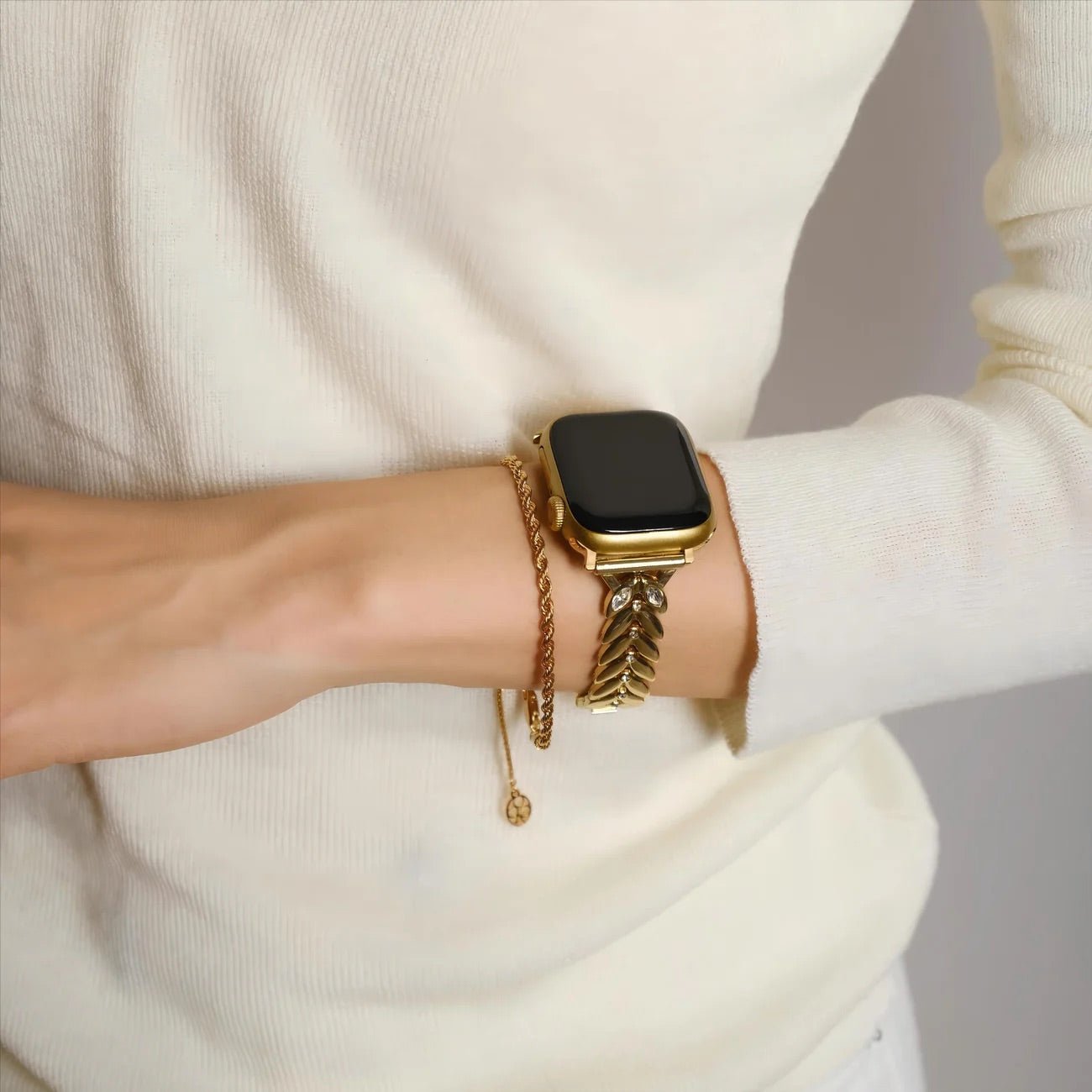 Apple Watch Bracelet for Women, Interlocking Leaves, Chic, Lokla Model