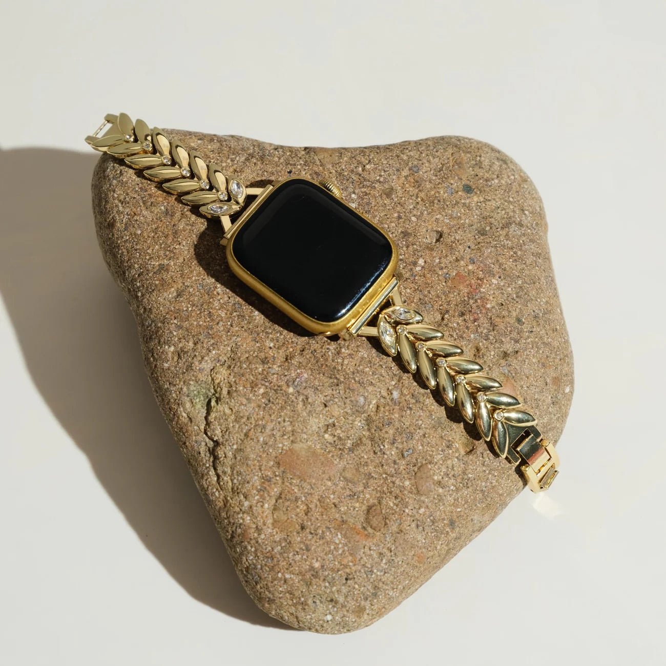 Apple Watch Bracelet for Women, Interlocking Leaves, Chic, Lokla Model