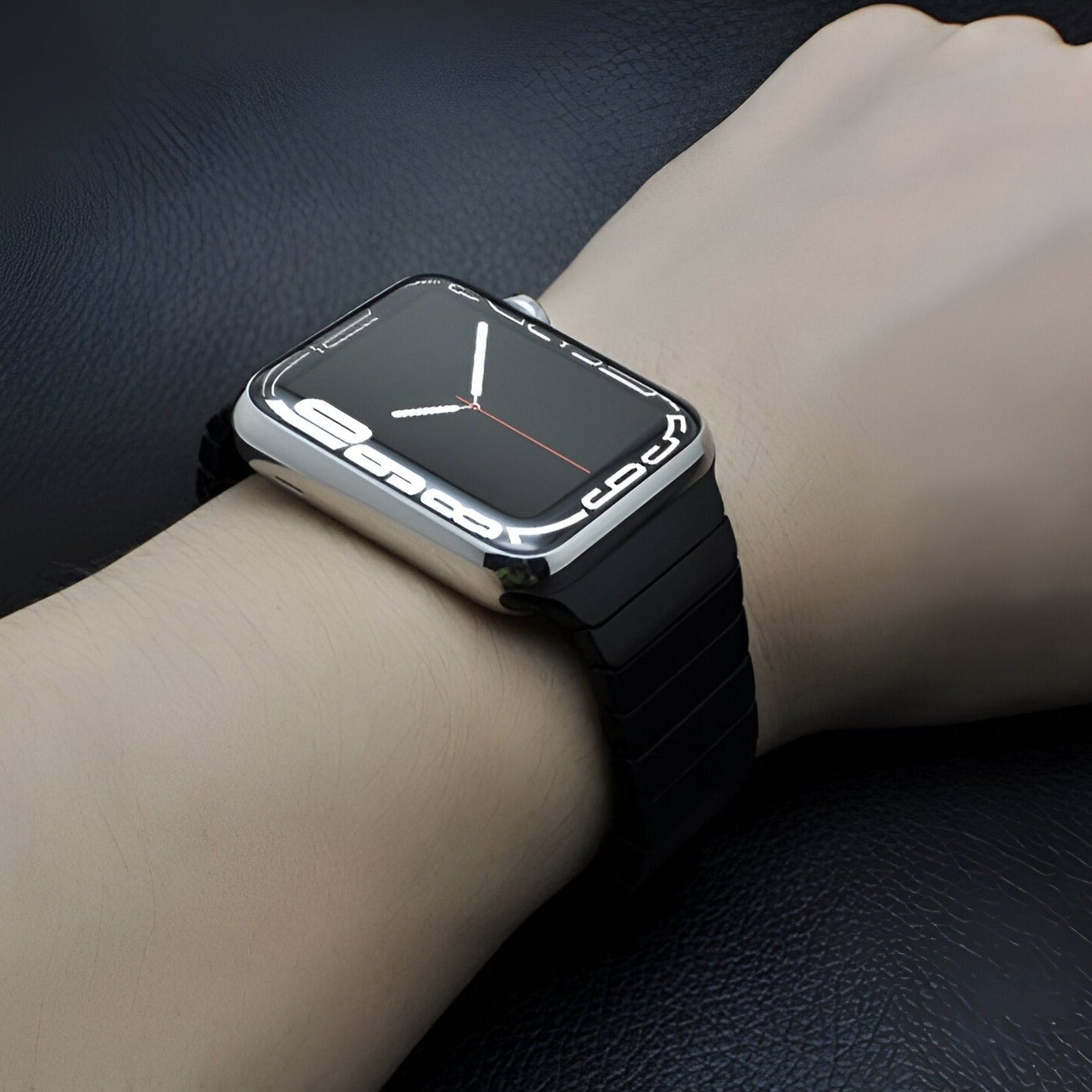 Apple Watch Bracelet in Stainless Steel, Adjustable Links, Butterfly Clasp, Juno Model