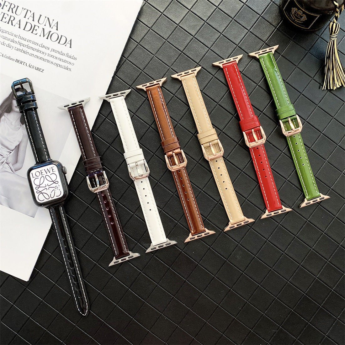 Apple Watch Bracelet, glossy lacquered finish, contrasting stitching, for women, Dexa model