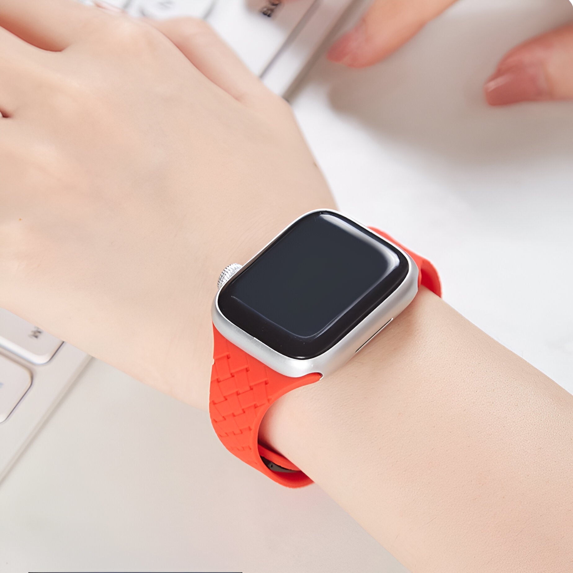 Braided Silicone Apple Watch Bracelet, Foldable Magnetic Clasp, Feryn Model