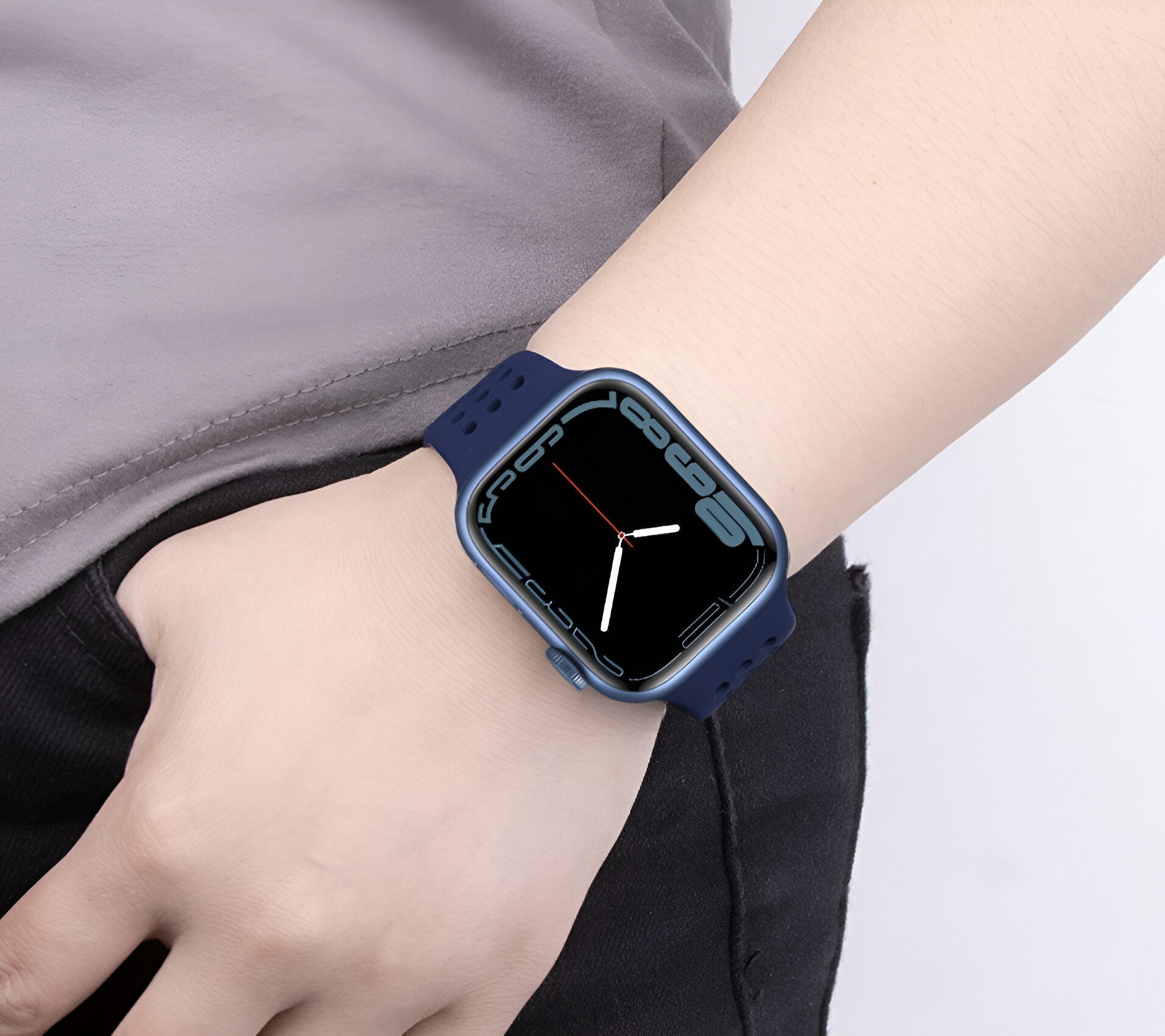 Perforated Silicone Apple Watch Bracelet, Breathable Honeycomb Design, Yara Model