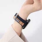 Woven nylon strap for Apple Watch, pixelated geometric pattern, pin buckle, Aréna model