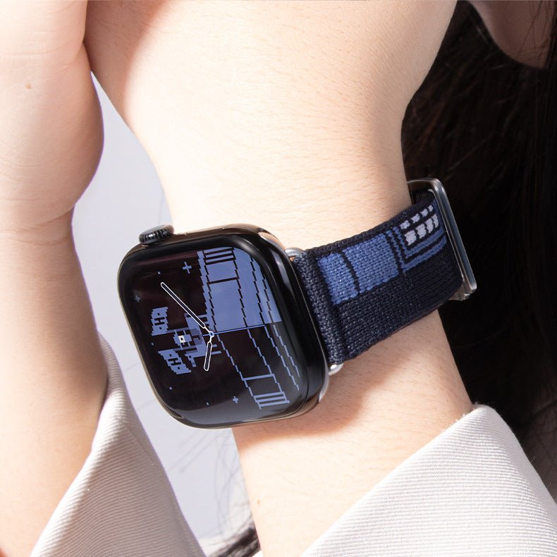 Woven nylon strap for Apple Watch, pixelated geometric pattern, pin buckle, Aréna model