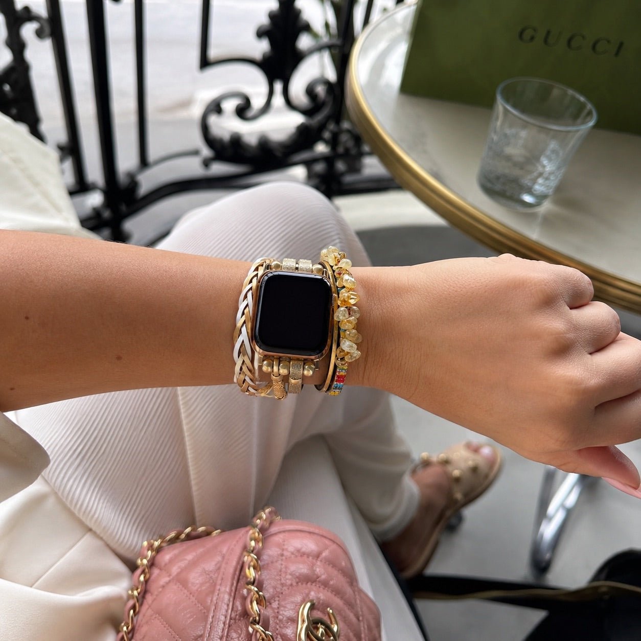 Multi-strand bracelet for smartwatches, decorated with crushed stone ornaments, multi-strand braided straps, tool-free adjustable links, Treska model