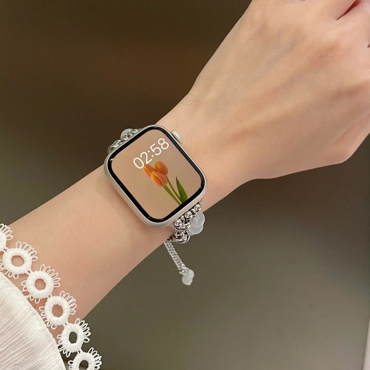 Apple Watch bracelet with cat's eye beads, adjustable chain, Tilou model