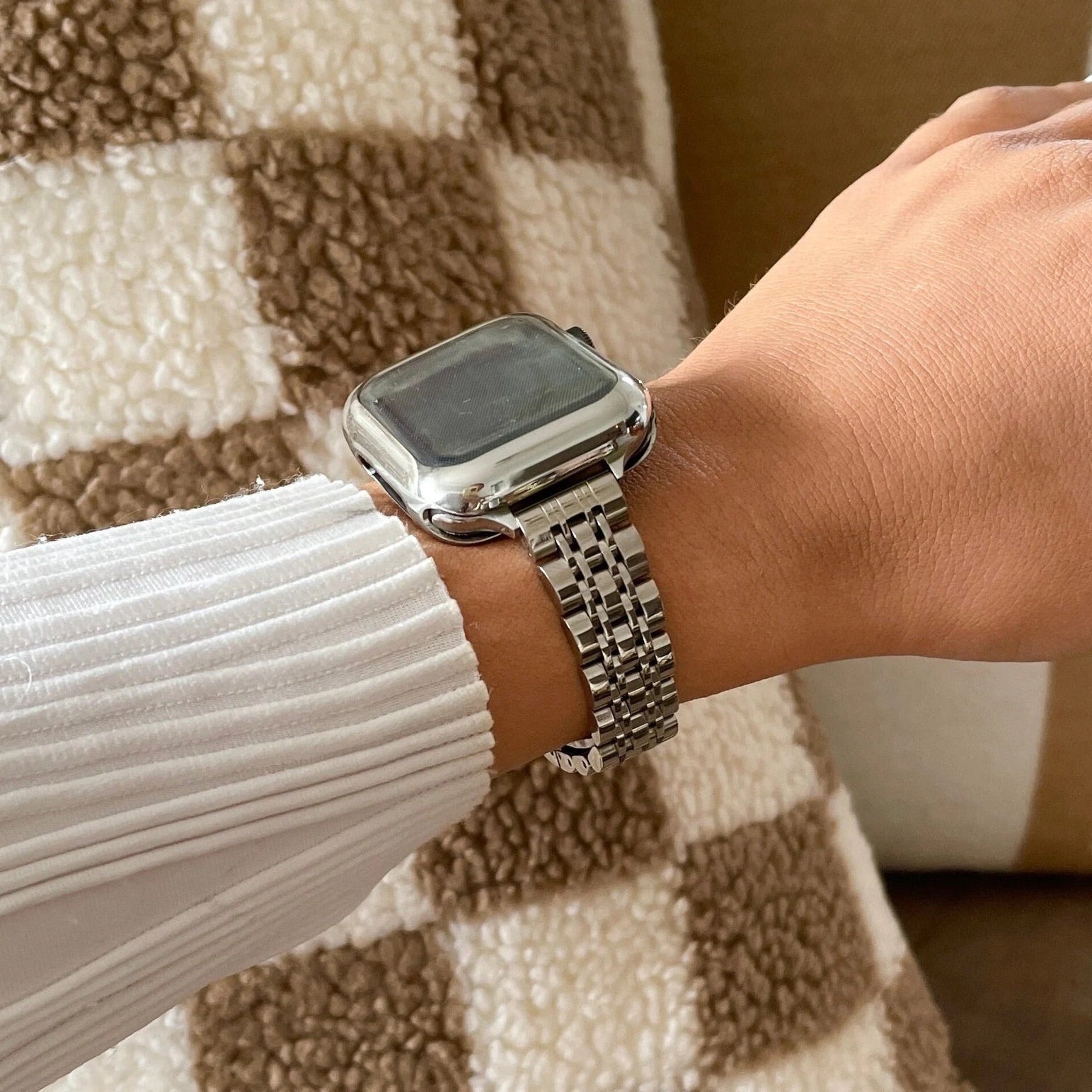 Apple Watch bracelet in stainless steel, five-row mesh with integrated case, Payda model